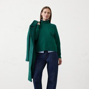 Banana Republic Cozy Turtleneck Pullover Sweater in Green NWT